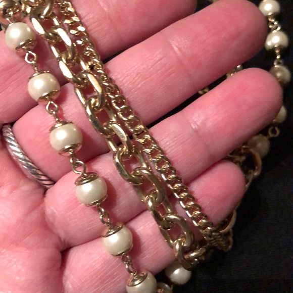 ANN TAYLOR 3-Layer Pearls & Gold Necklace Substantial & Classic Design NEW - Picture 8 of 13